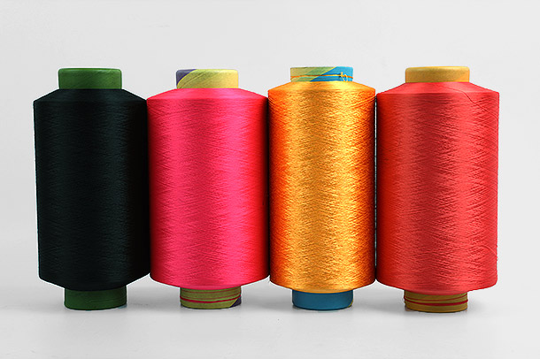 Firele cu filament de poliester sunt unul dintre cele mai populare tipuri de fire utilizate în industria textilă
